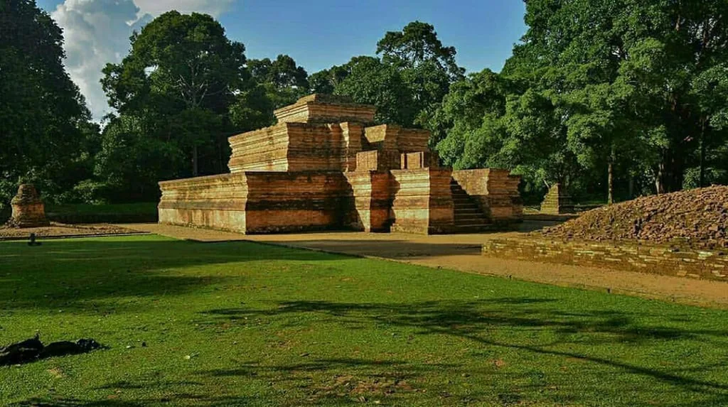 Mengunjungi Wisata Budaya Candi Muaro Jambi: Eksplorasi Sejarah Nusantara